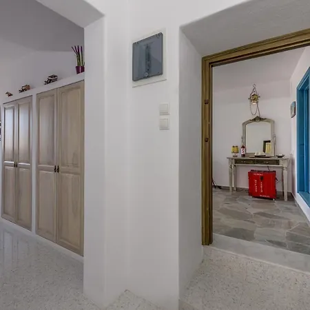 Koufiakas Boathouse ポロニア