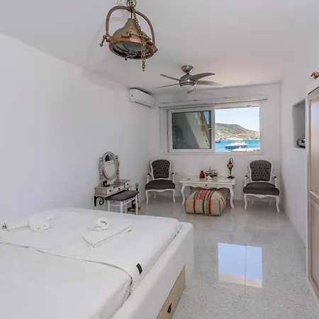 Holiday home Koufiakas Boathouse Pollonia