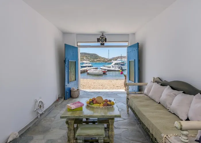 Koufiakas Boathouse Дом отдыха Поллония